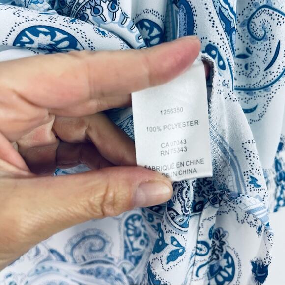 Cynthia Rowley blue white paisley lightweight semi sheer coastal preppy top 1X - Picture 6 of 7